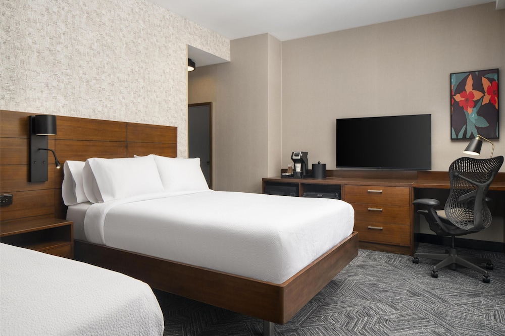 Hilton Garden Inn New York/Midtown Park Ave — Hotel rooms in New York City, New York State