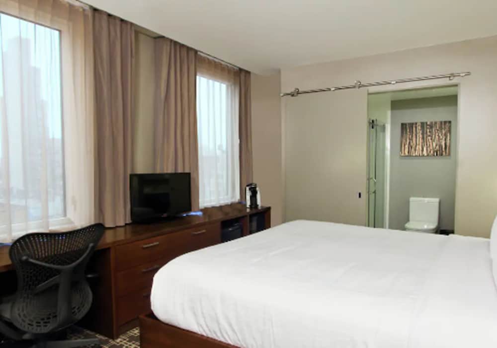 Hilton Garden Inn New York/Midtown Park Ave — Hotel rooms in New York City, New York State