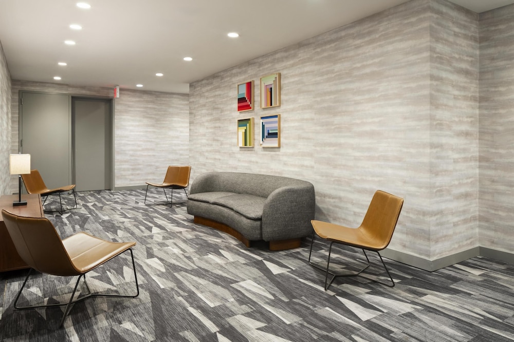 Hilton Garden Inn New York/Midtown Park Ave — Hotel building in New York City, New York State