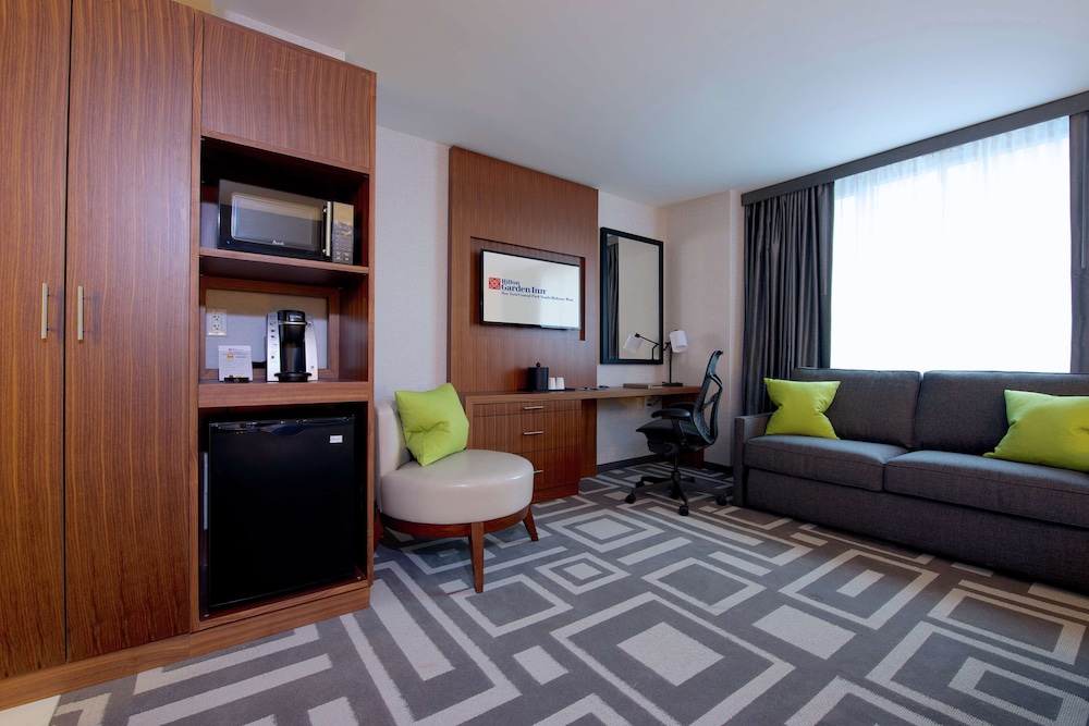 Hilton Garden Inn New York/Central Park South-Midtown West — Hotel rooms in New York City, New York State