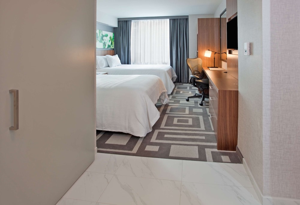 Hilton Garden Inn New York/Central Park South-Midtown West — Hotel rooms in New York City, New York State