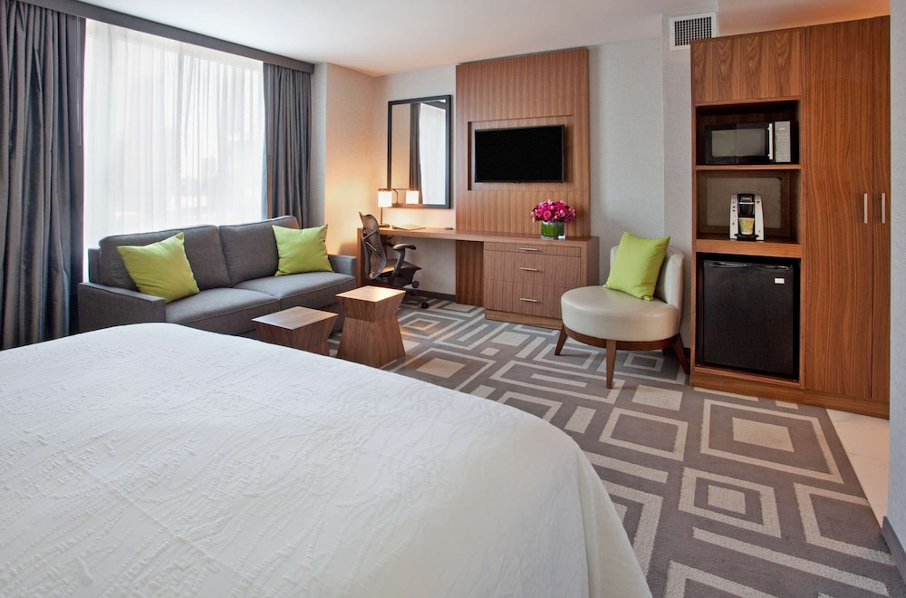 Hilton Garden Inn New York/Central Park South-Midtown West — Hotel rooms in New York City, New York State