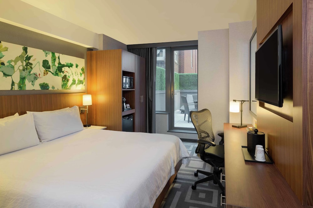 Hilton Garden Inn New York/Central Park South-Midtown West — Hotel rooms in New York City, New York State