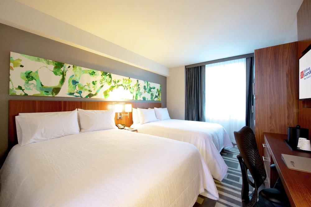 Hilton Garden Inn New York/Central Park South-Midtown West — Hotel rooms in New York City, New York State