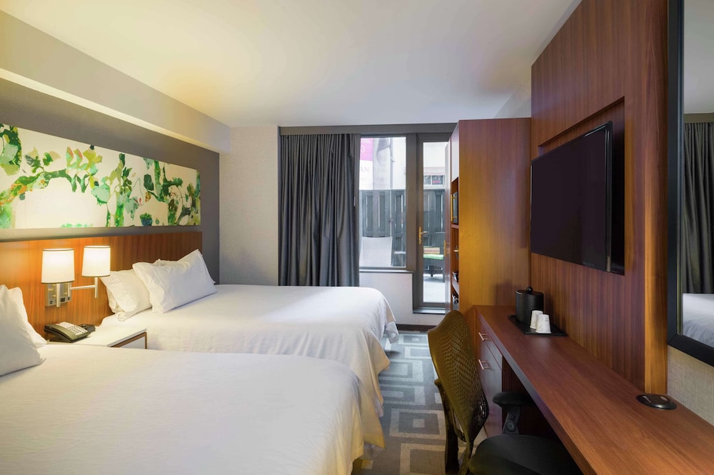 Hilton Garden Inn New York/Central Park South-Midtown West — Hotel rooms in New York City, New York State