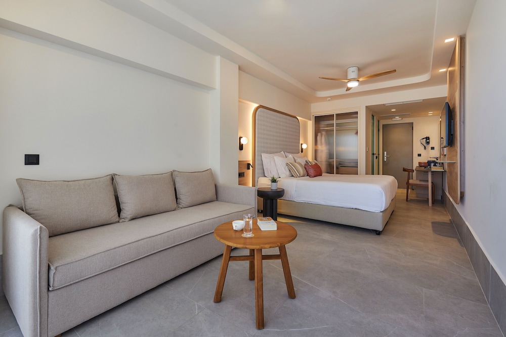 Enorme Santanna Island - Premium All Inclusive — Hotel rooms in Sissi