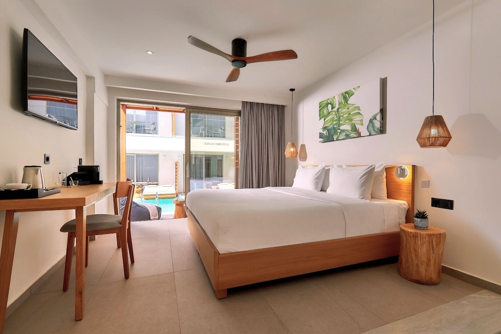 Enorme Santanna Island - Premium All Inclusive — Hotel rooms in Sissi
