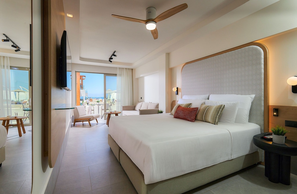 Enorme Santanna Island - Premium All Inclusive — Hotel rooms in Sissi