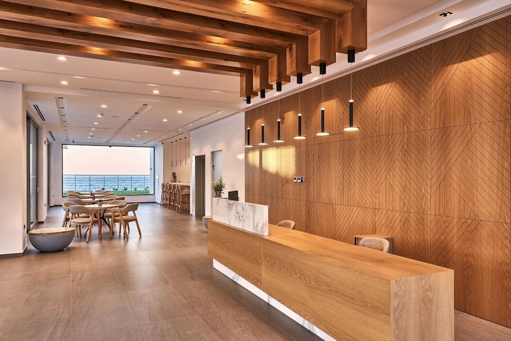 Enorme Santanna Island - Premium All Inclusive — Restaurant & bars in Sissi