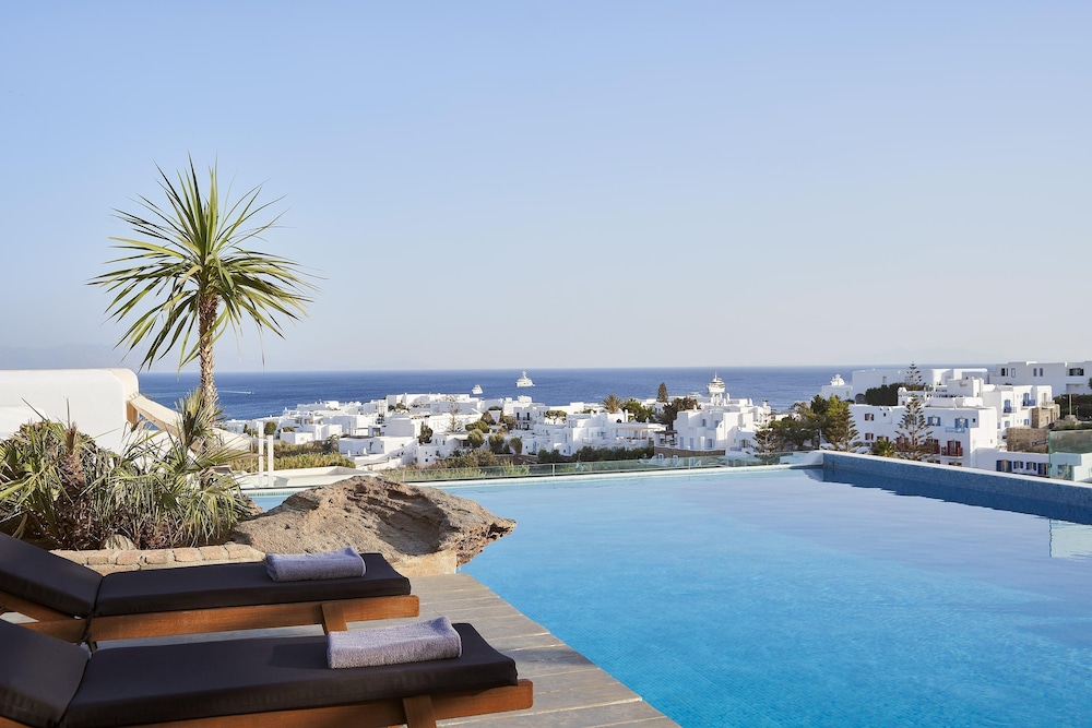 Mr and Mrs White Mykonos - zdjęcie 2