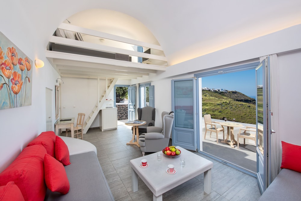 Apanemo Hotel — Hotel rooms in Akrotiri, South Aegean