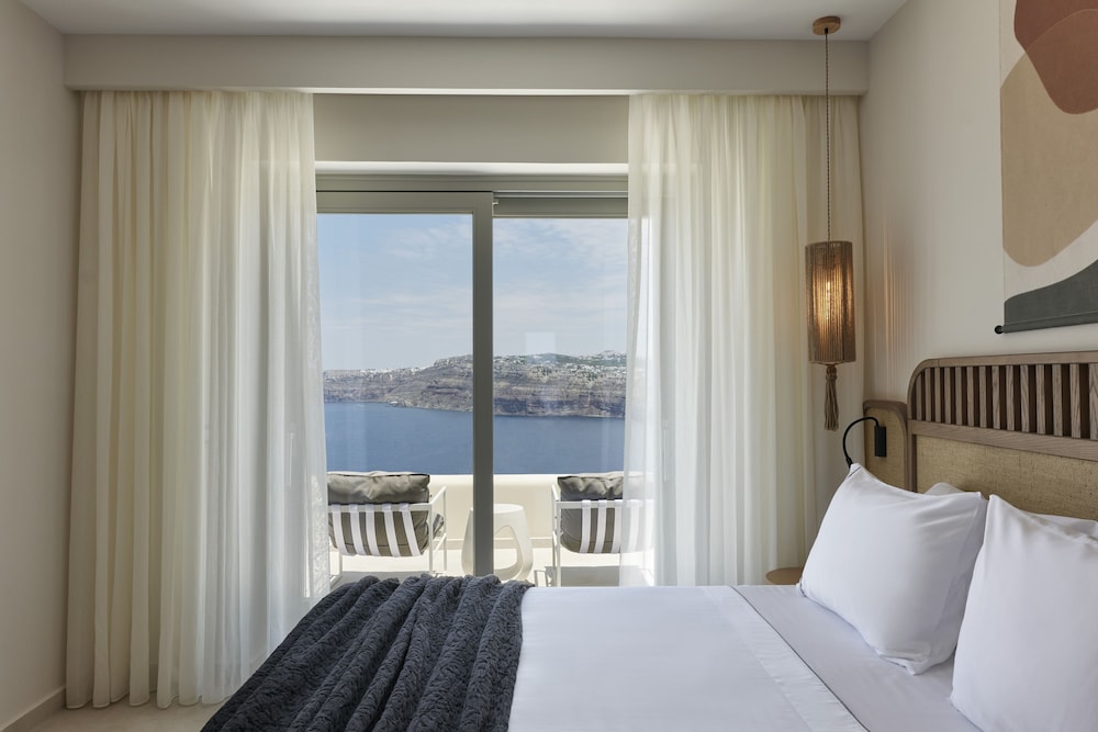 Apanemo Hotel — Hotel rooms in Akrotiri, South Aegean