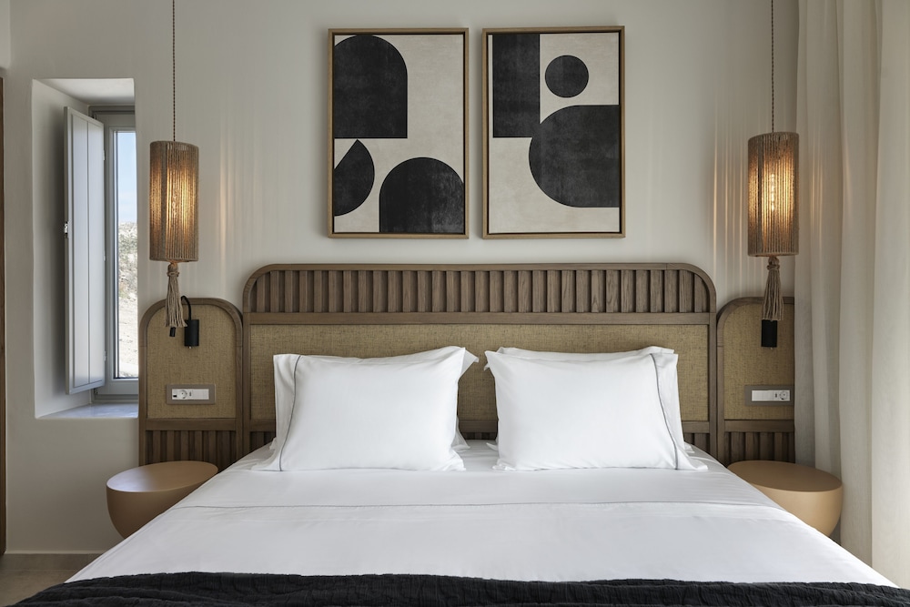 Apanemo Hotel — Hotel rooms in Akrotiri, South Aegean