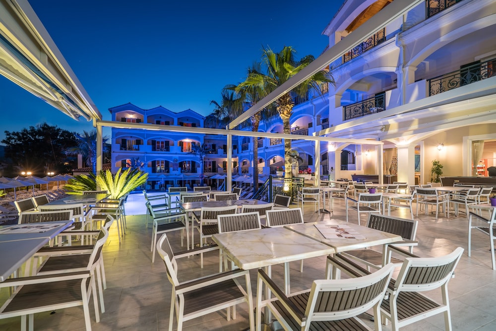 Atlantis Hotel — Restaurant & bars in Laganas, Ionian Islands