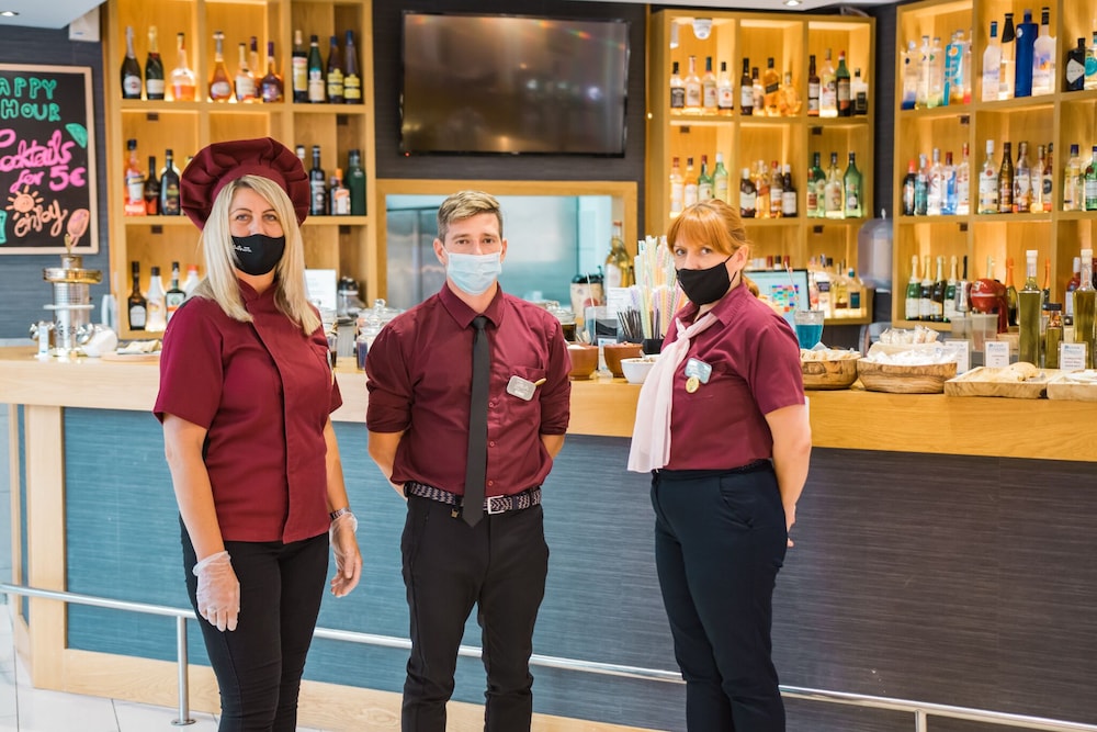 Atlantis Hotel — Restaurant & bars in Laganas, Ionian Islands