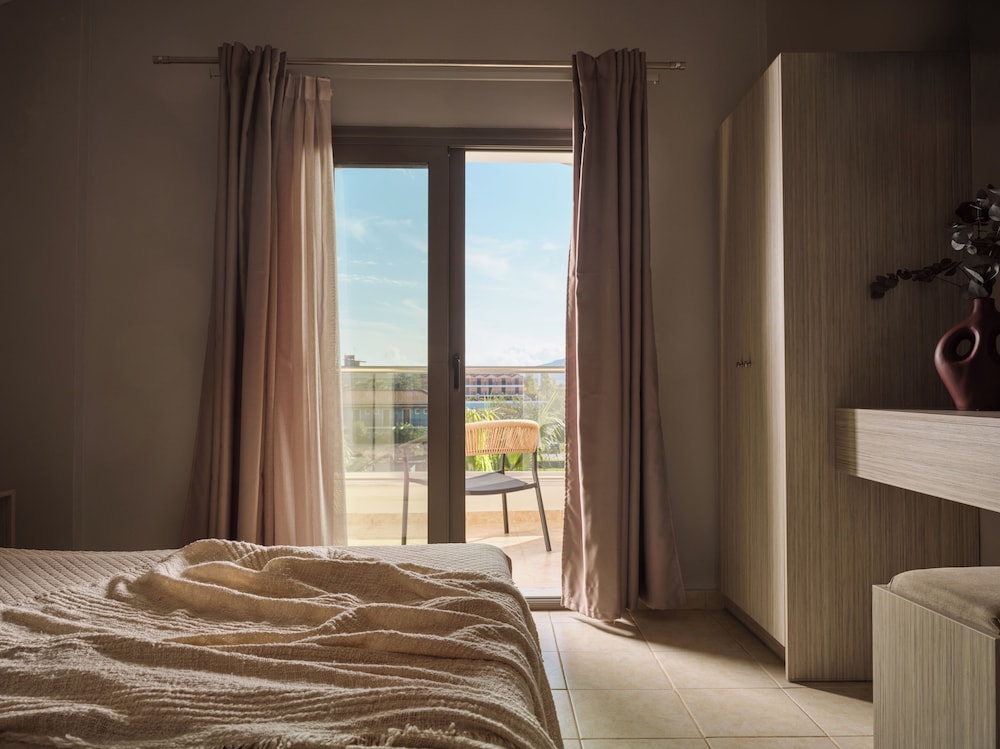 Atlantis Hotel — Hotel rooms in Laganas, Ionian Islands
