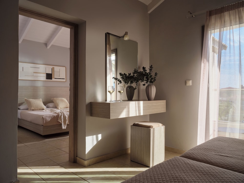 Atlantis Hotel — Hotel rooms in Laganas, Ionian Islands
