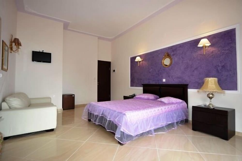 Blue Princess Beach Hotel & Suites — Hotel rooms in Liapades, Ionian Islands