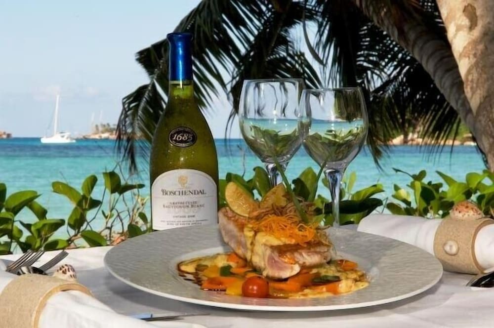 Blue Princess Beach Hotel & Suites — Restaurant & bars in Liapades, Ionian Islands