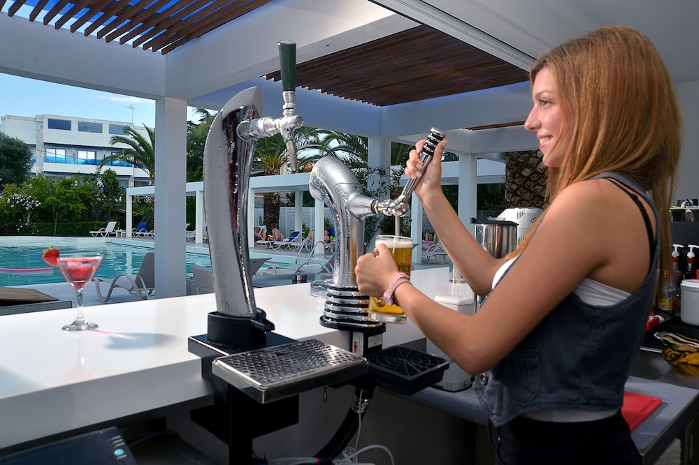 TRYP by Wyndham Corfu Dassia — Restaurant & bars in Dassia, Ionian Islands