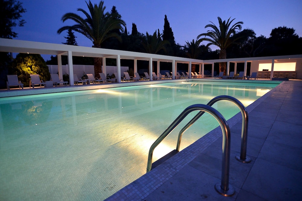 TRYP by Wyndham Corfu Dassia — Swimming pool in Dassia, Ionian Islands