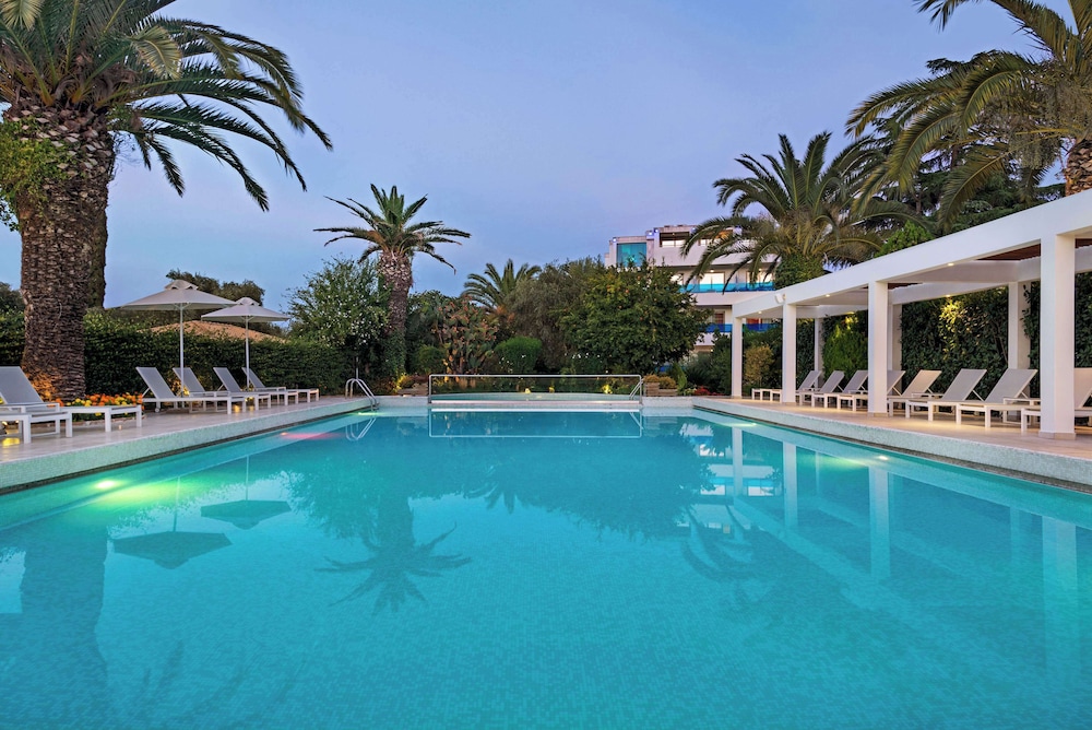 TRYP by Wyndham Corfu Dassia — Swimming pool in Dassia, Ionian Islands