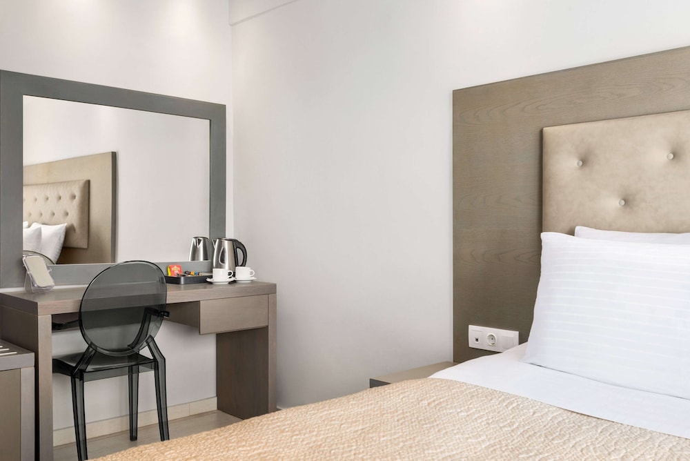 TRYP by Wyndham Corfu Dassia — Hotel rooms in Dassia, Ionian Islands