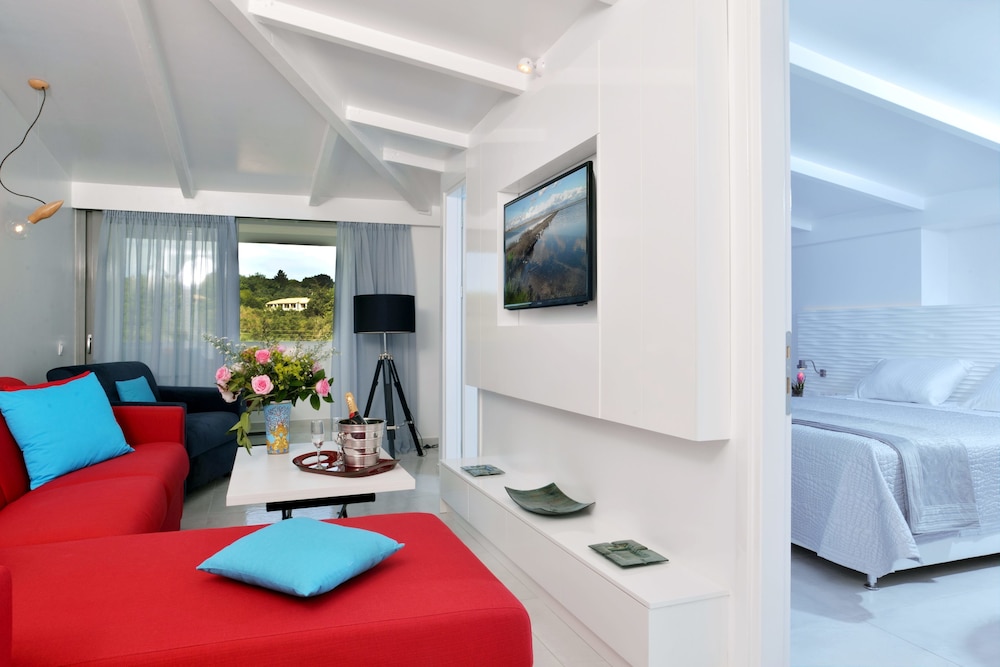 TRYP by Wyndham Corfu Dassia — Hotel rooms in Dassia, Ionian Islands