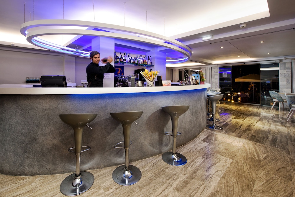 TRYP by Wyndham Corfu Dassia — Restaurant & bars in Dassia, Ionian Islands