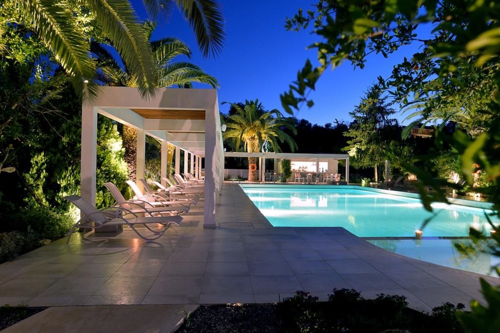 TRYP by Wyndham Corfu Dassia — Swimming pool in Dassia, Ionian Islands