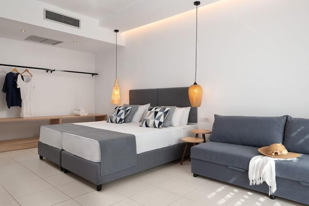 Eagles Nest Hotel — Hotel rooms in Pefkos, South Aegean