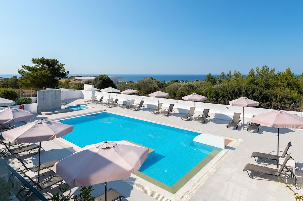 Eagles Nest Hotel