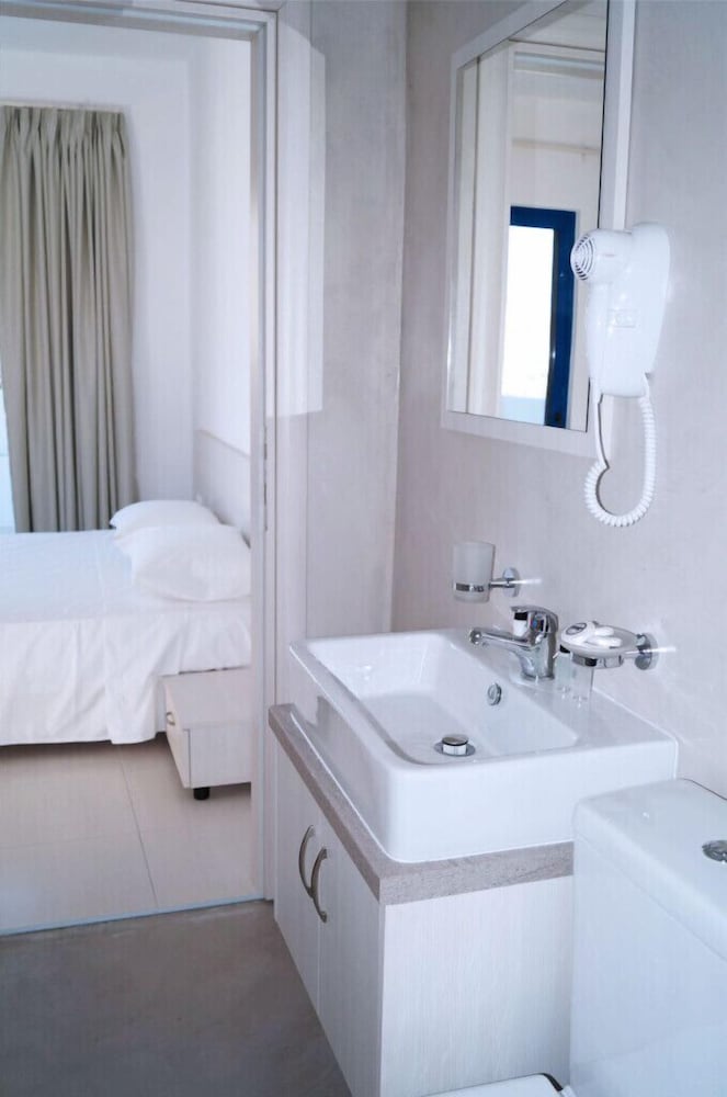 Eagles Nest Hotel — Hotel rooms in Pefkos, South Aegean