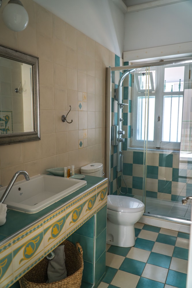 Efchi Suites 1904 — Hotel rooms in Rhodes Town, South Aegean