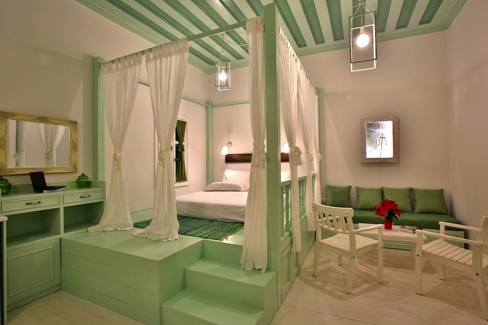 Efchi Suites 1904 — Hotel rooms in Rhodes Town, South Aegean