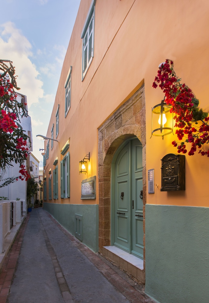 Efchi Suites 1904 — Hotel building in Rhodes Town, South Aegean