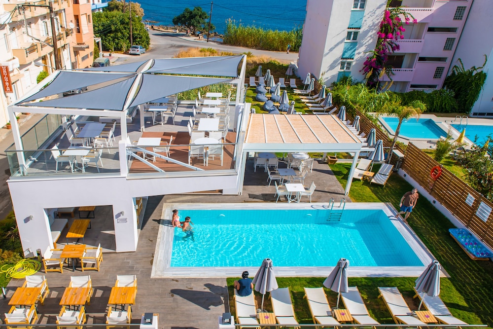 Harma Boutique Hotel — Pool in Hersonissos