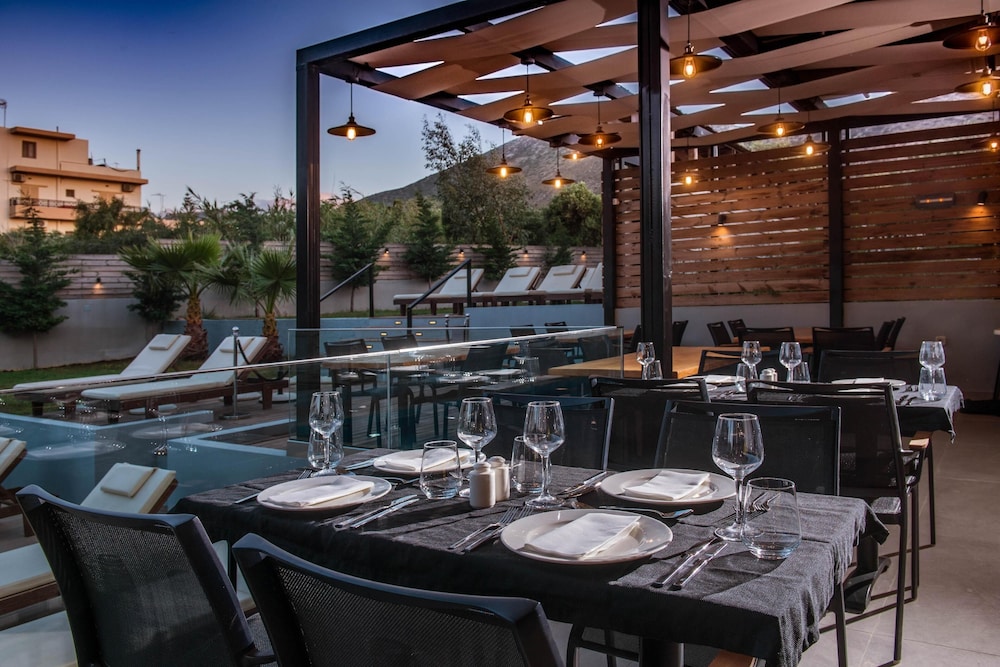 Indigo Suites Collection Adults Only. — Restaurant & bars in Hersonissos