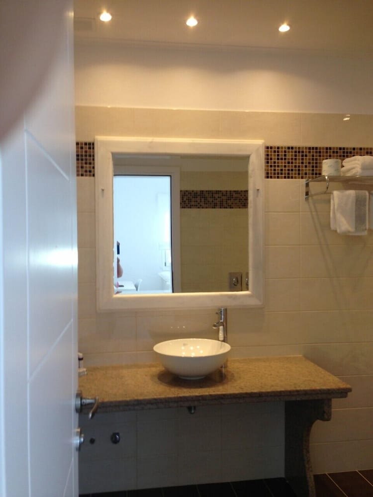 Margie Mykonos Hotel — Hotel rooms in Mykonos Town, South Aegean