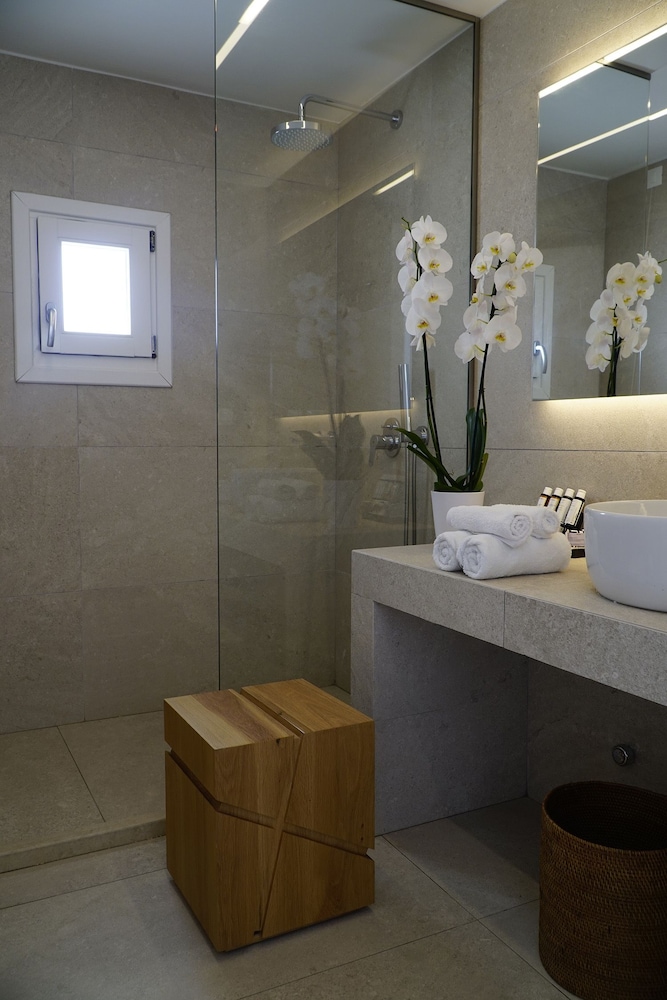 Margie Mykonos Hotel — Hotel rooms in Mykonos Town, South Aegean