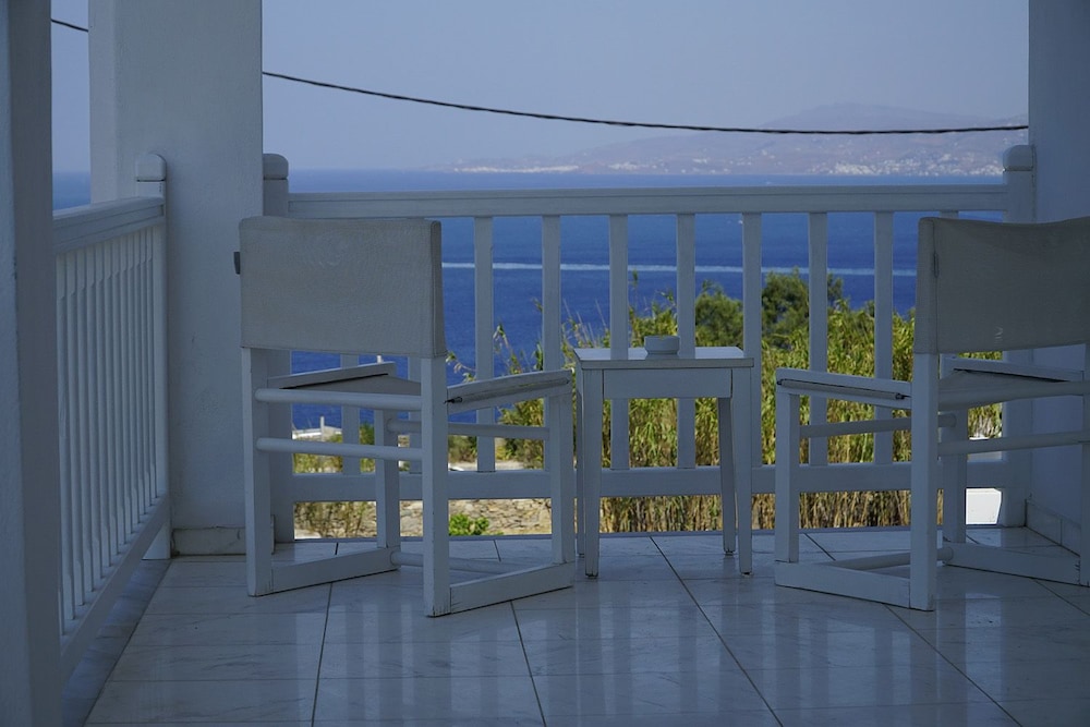 Margie Mykonos Hotel — Hotel rooms in Mykonos Town, South Aegean