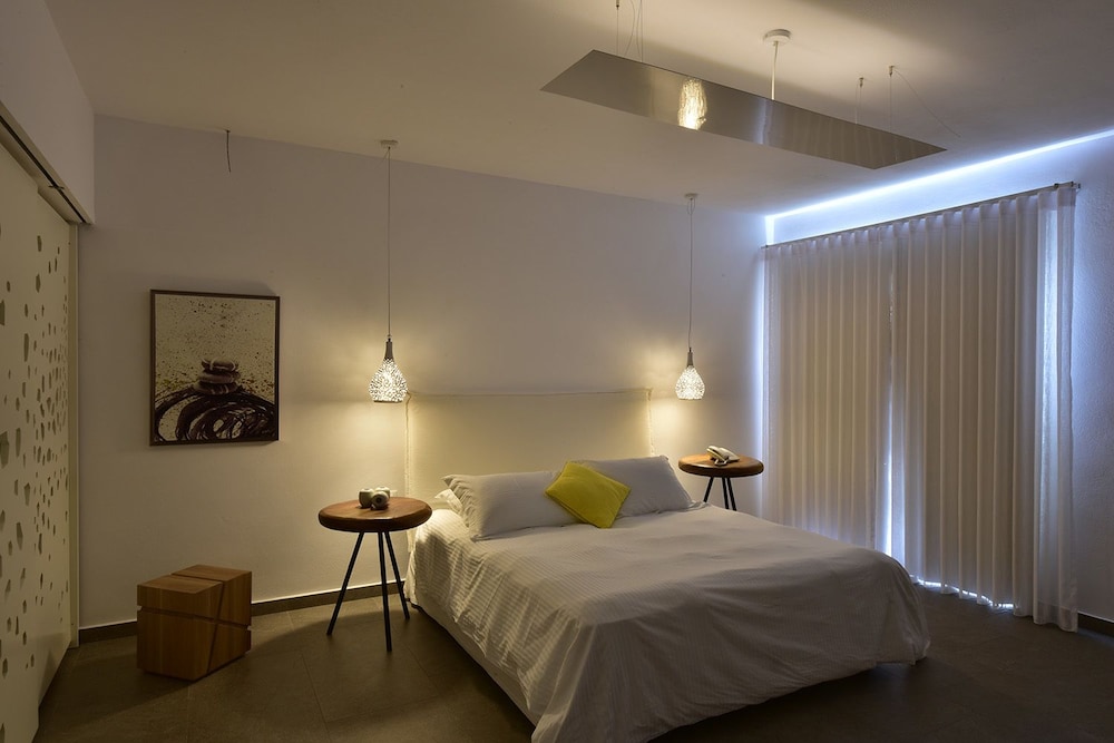 Margie Mykonos Hotel — Hotel rooms in Mykonos Town, South Aegean