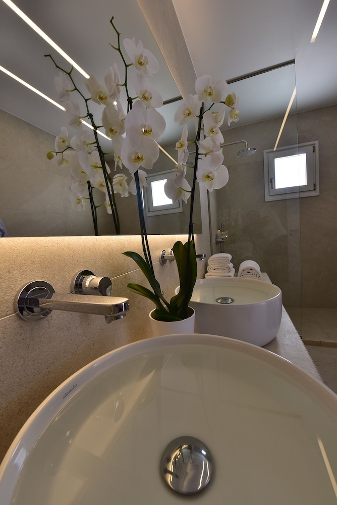 Margie Mykonos Hotel — Hotel rooms in Mykonos Town, South Aegean