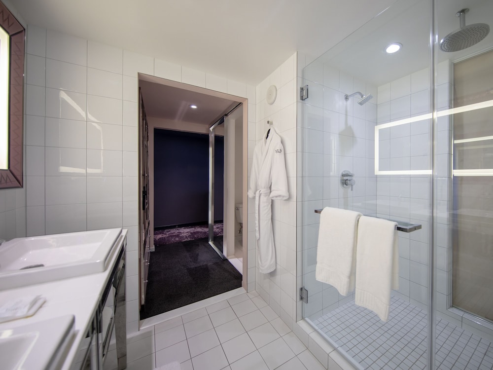 SAHARA Las Vegas — Hotel rooms in Las Vegas, Nevada