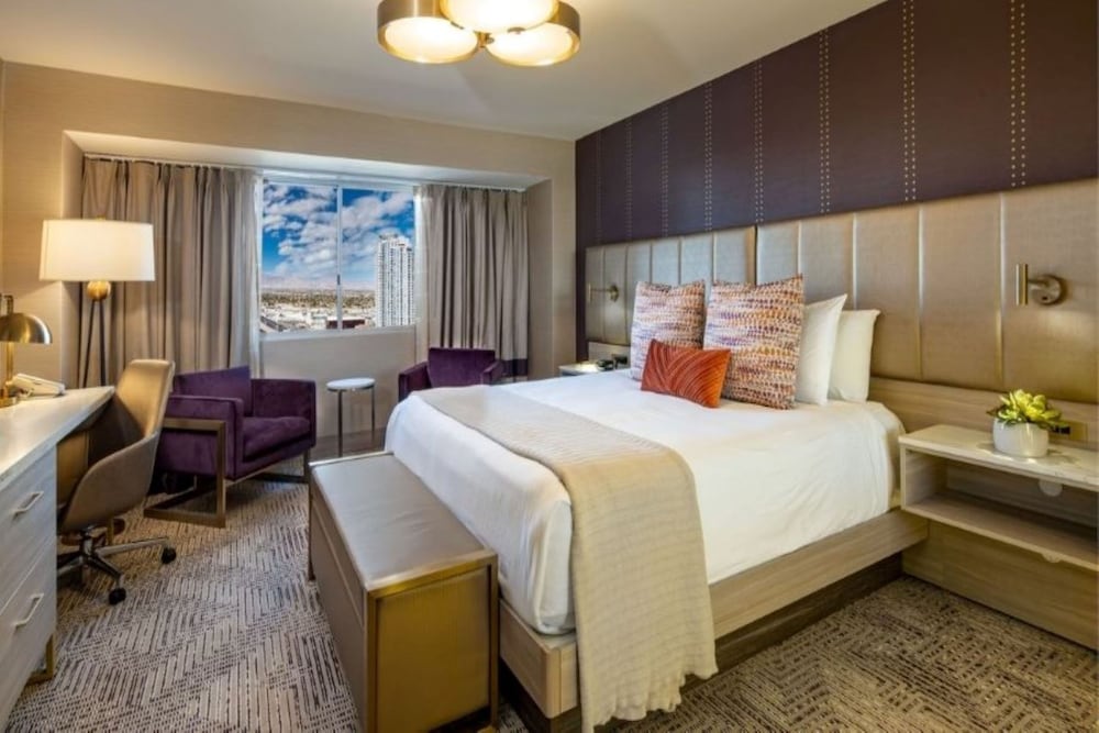 SAHARA Las Vegas — Hotel rooms in Las Vegas, Nevada