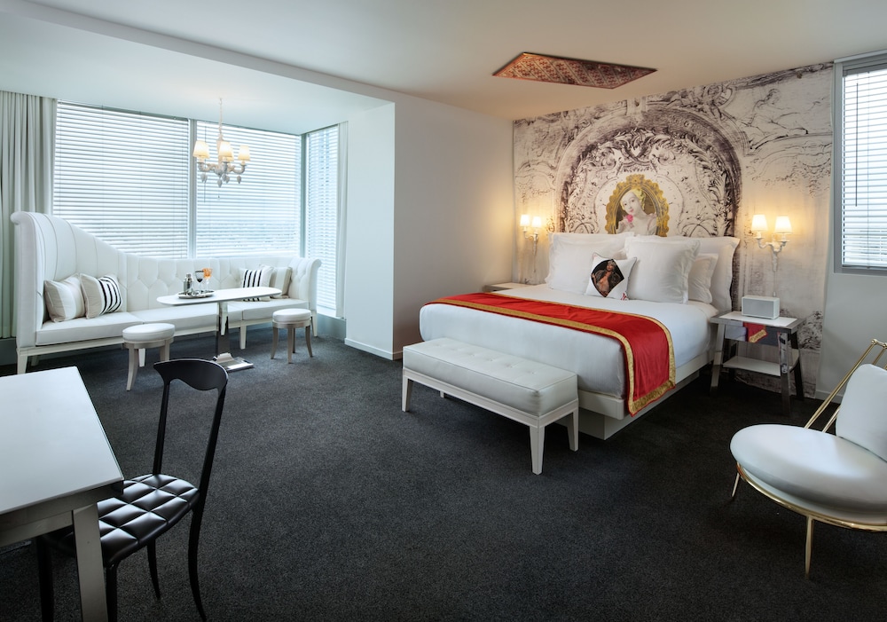 SAHARA Las Vegas — Hotel rooms in Las Vegas, Nevada