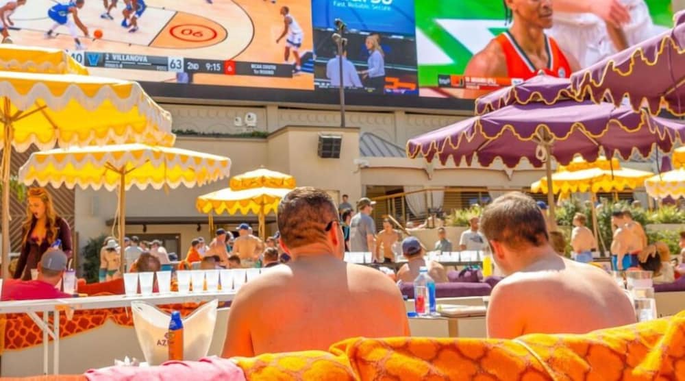 SAHARA Las Vegas — Swimming pool in Las Vegas, Nevada