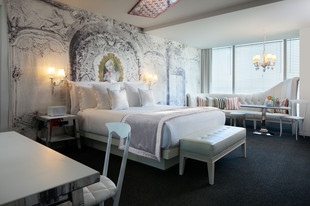 SAHARA Las Vegas — Hotel rooms in Las Vegas, Nevada