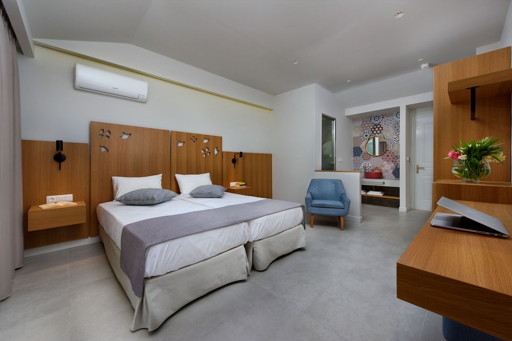 Olympion Village — Hotel rooms in Lefkimmi (Corfu), Ionian Islands