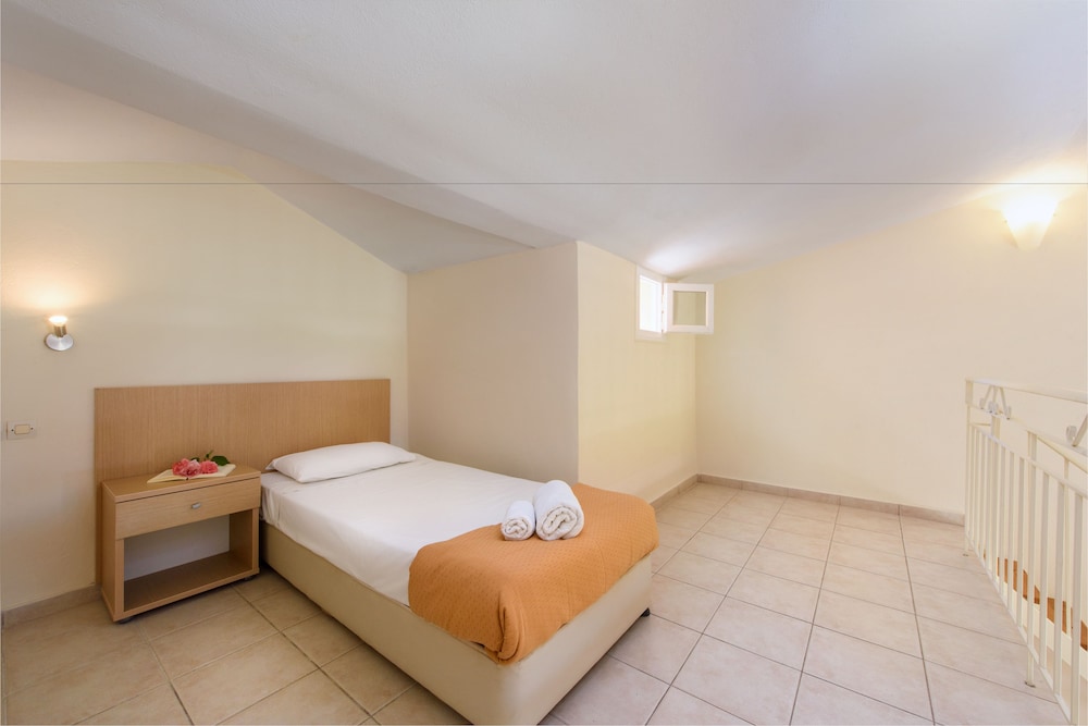Olympion Village — Hotel rooms in Lefkimmi (Corfu), Ionian Islands